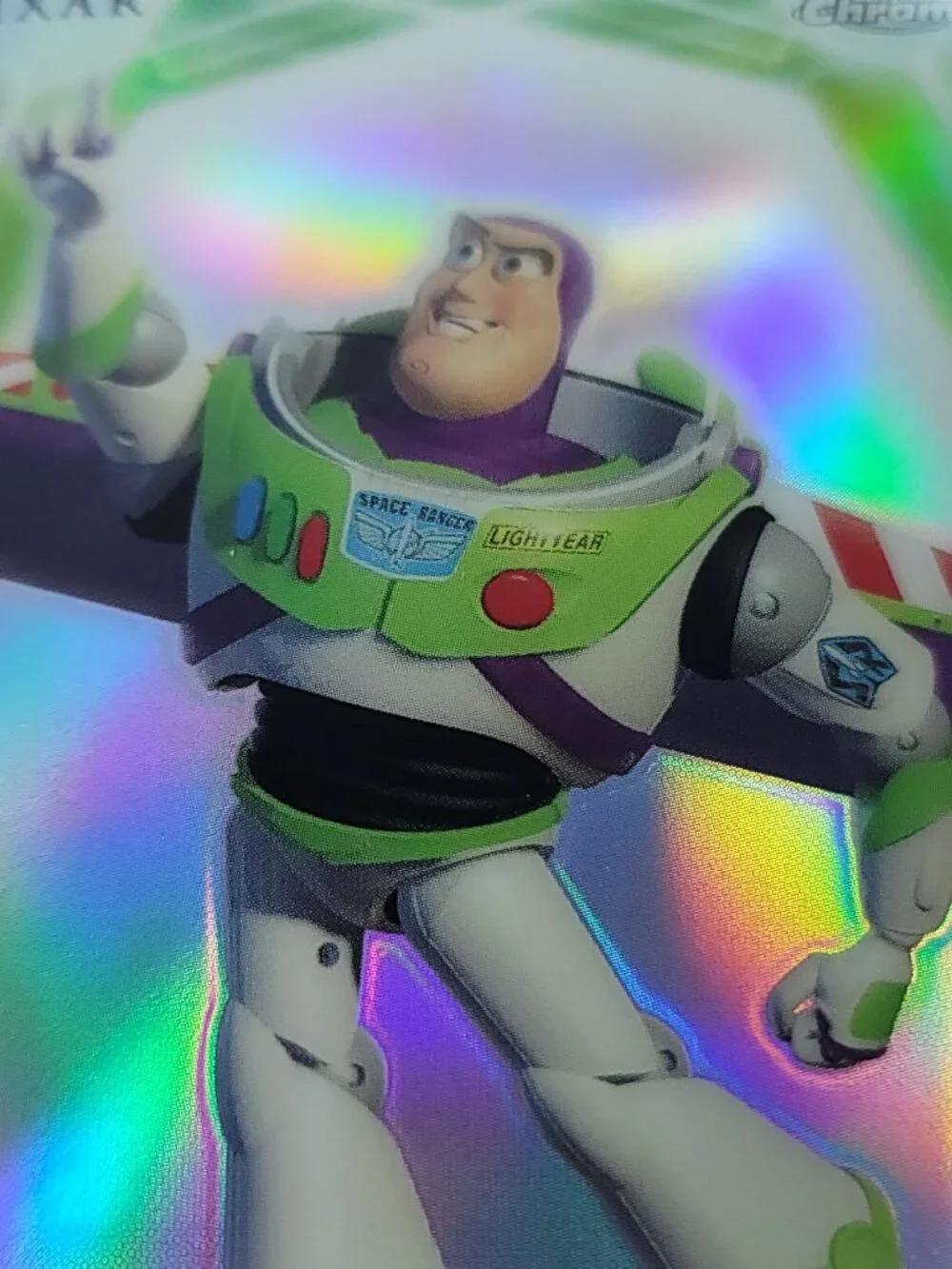 Buzz Lightyear Topps 2026 Disney Neon Holo Chrome Refractor Limited 043/199 CNE